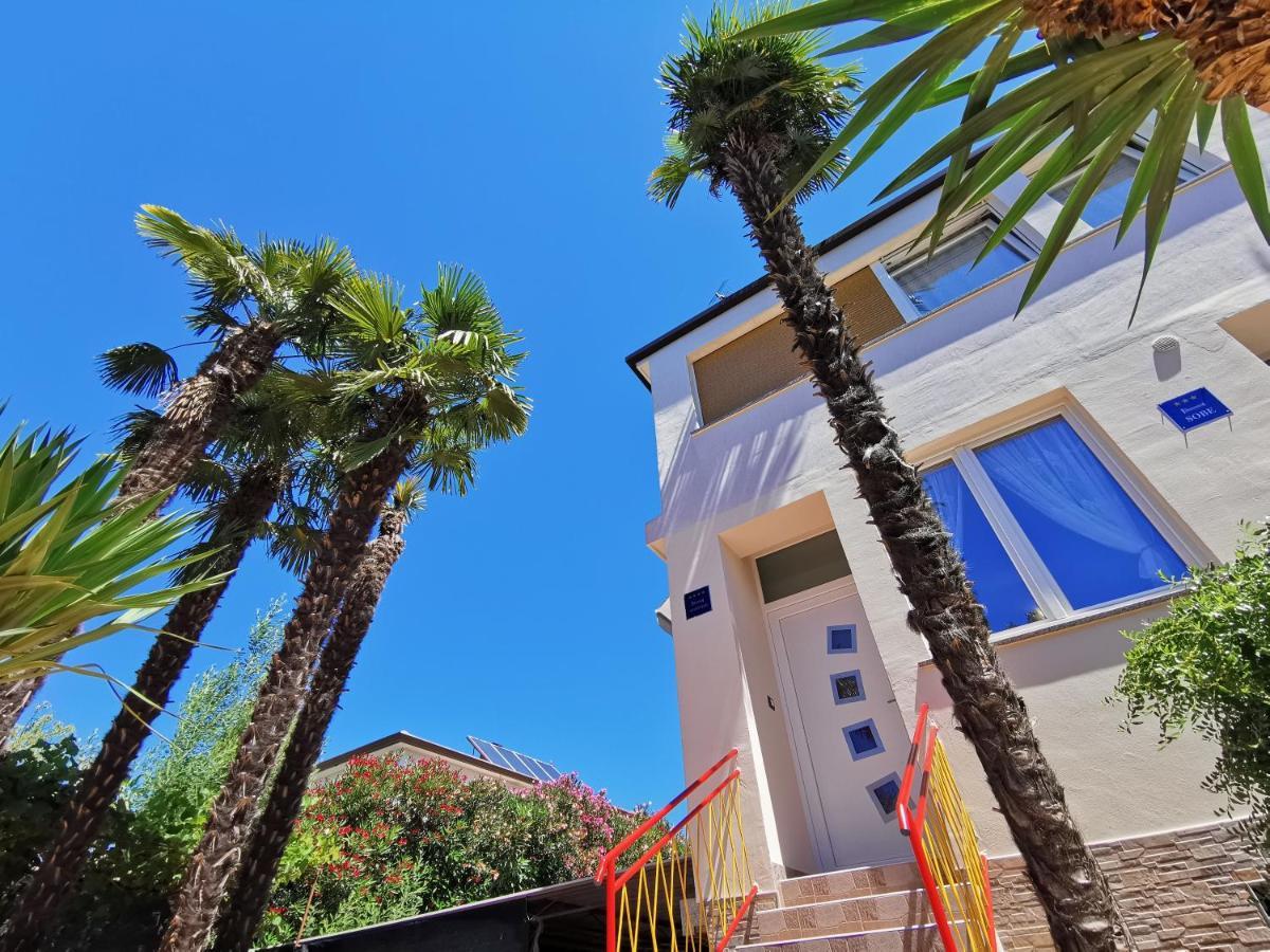 App & Room Le Palme Umago Esterno foto