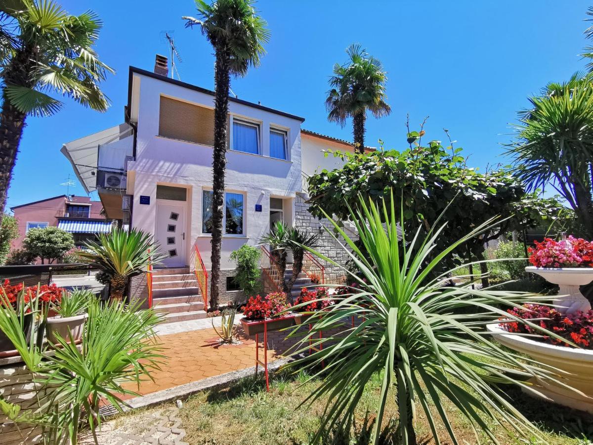 App & Room Le Palme Umago Esterno foto