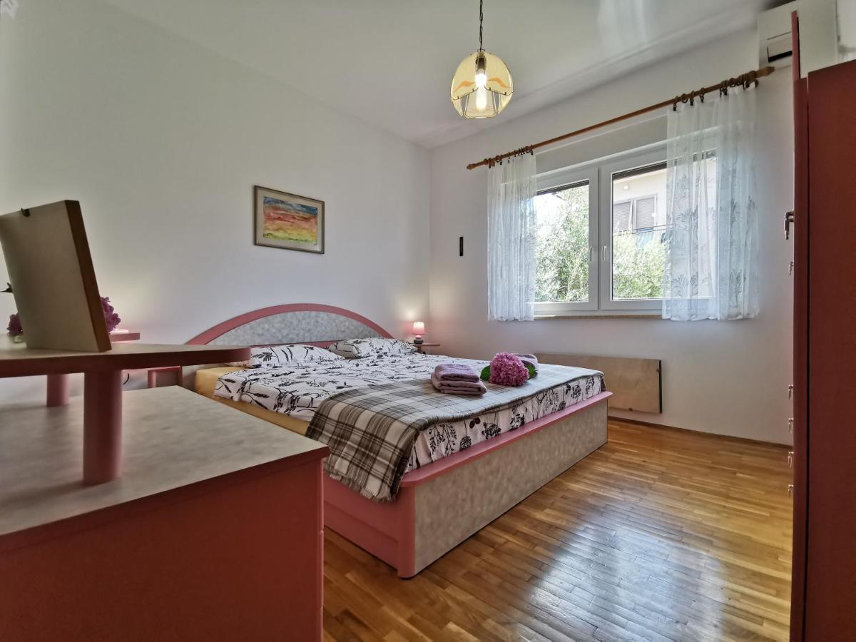 App & Room Le Palme Umago Esterno foto