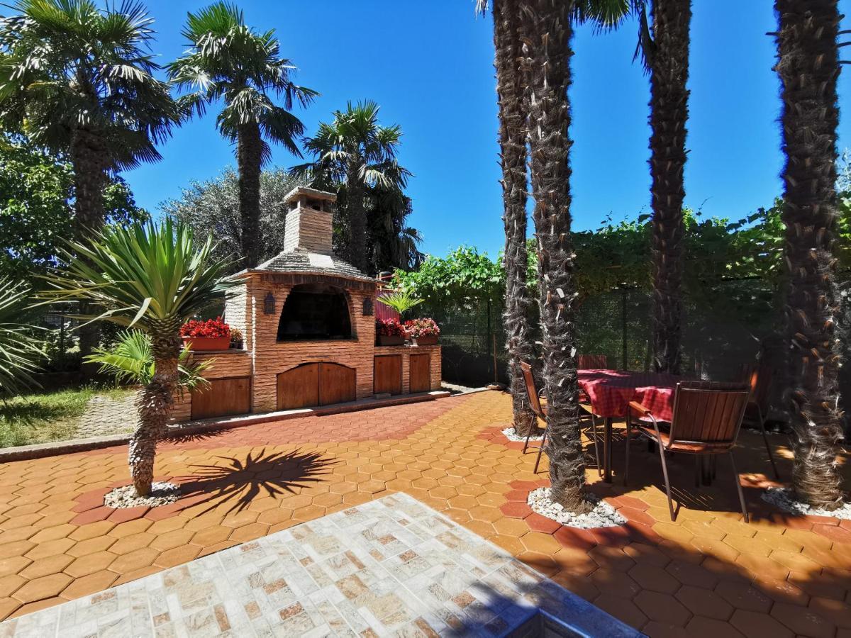 App & Room Le Palme Umago Esterno foto
