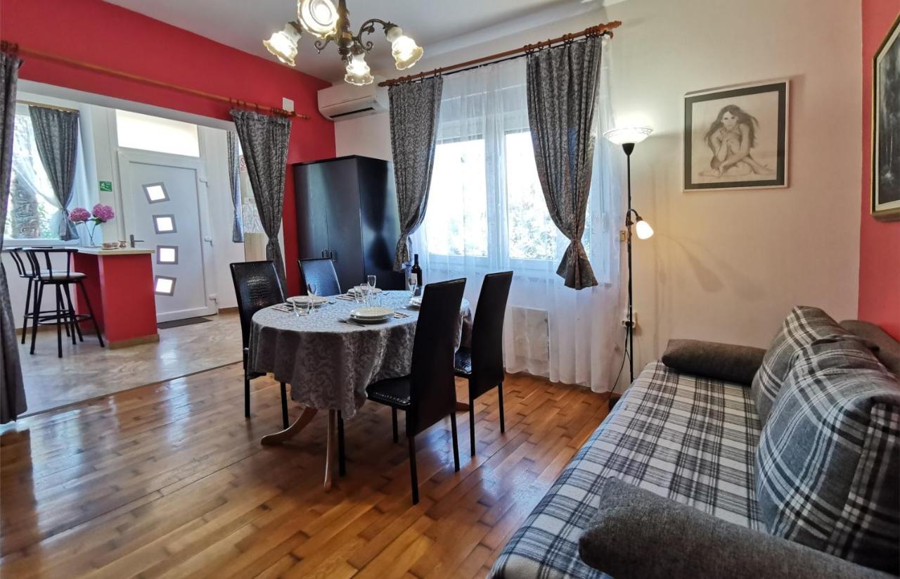 App & Room Le Palme Umago Esterno foto